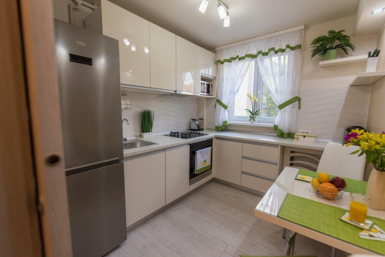 Exotic Rami'S Apartments Timisoara Luaran gambar