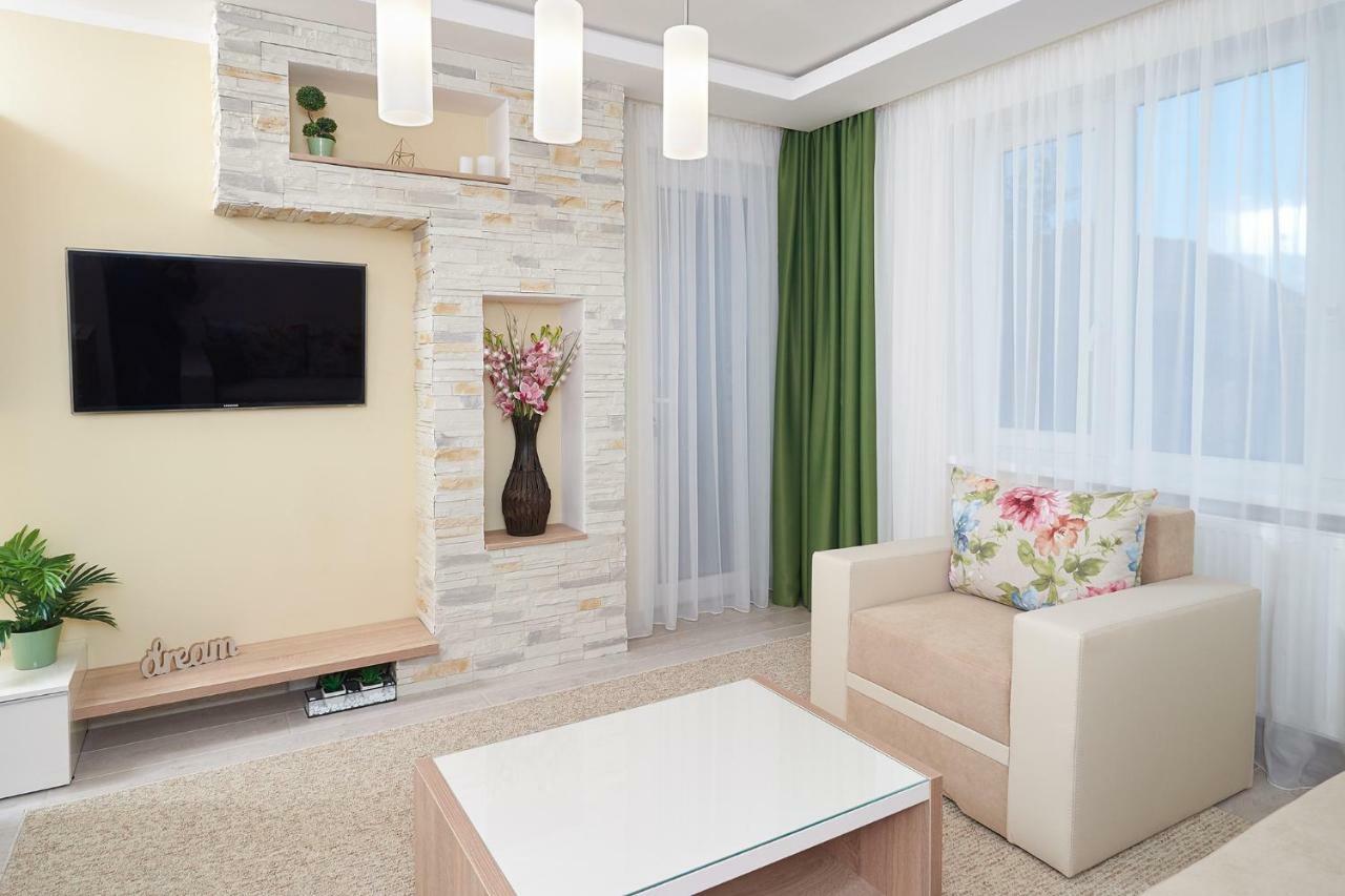 Exotic Rami'S Apartments Timisoara Luaran gambar